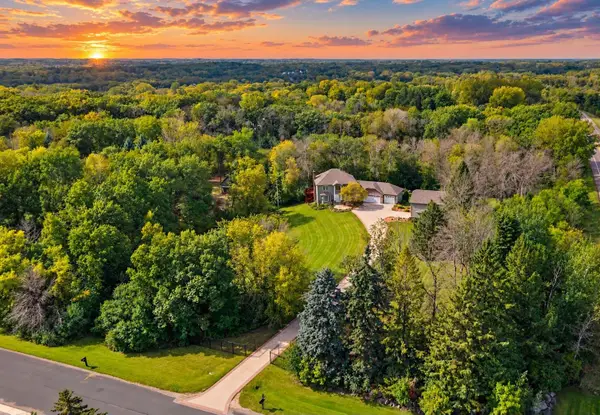 22530 Forest Ridge Drive, Lakeville, MN 55044