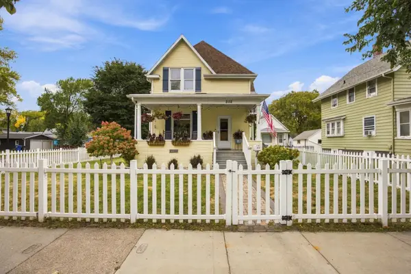 802 2nd Street N, Fargo, ND 58102
