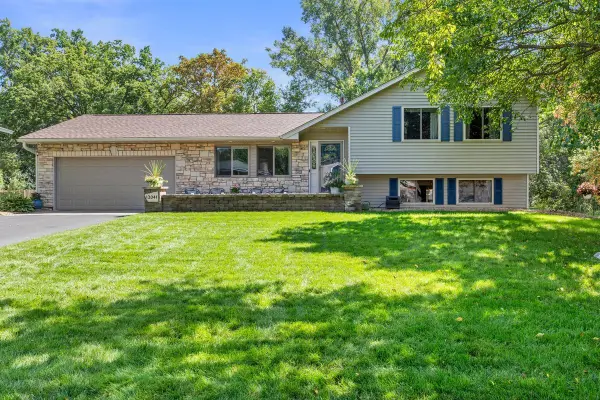 12041 Robin Road, Maple Grove, MN 55369