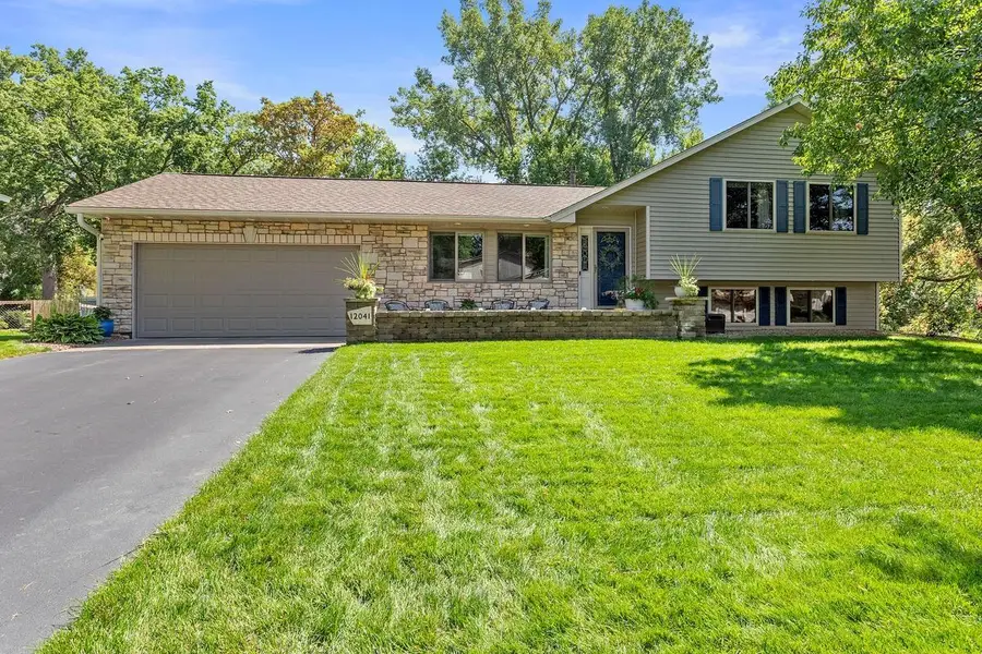12041 Robin Road, Maple Grove, MN 55369 - #3
