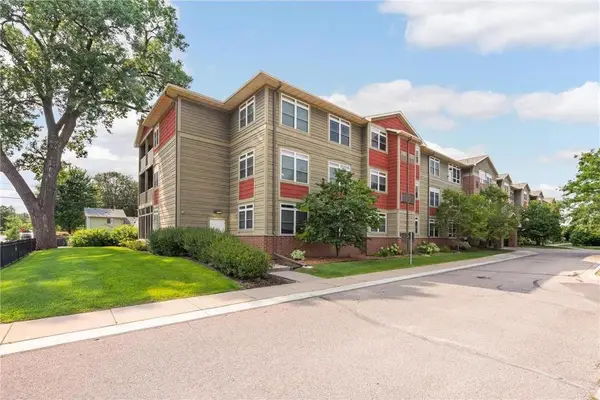 2530 E 34th Street #212, Minneapolis, MN 55406