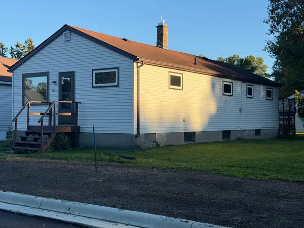 421 9th Street, International Falls, MN 56649