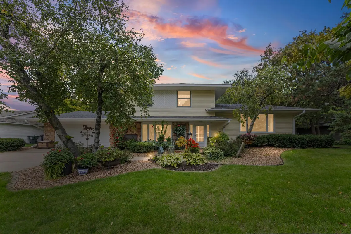 228 Walnut Lane, Apple Valley, MN 55124 - #1