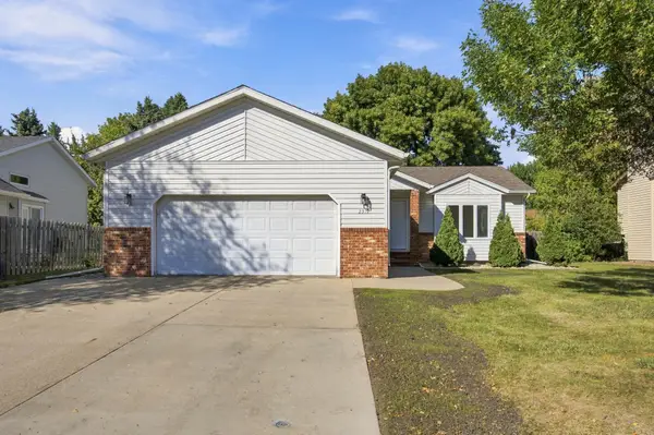 2319 35th Avenue S, Fargo, ND 58104
