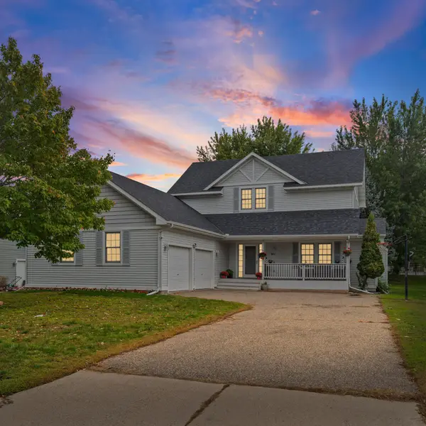 611 Bellvue Lane, Brooklyn Center, MN 55430
