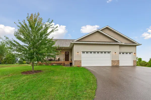 663 Alaska Place, Cambridge, MN 55008