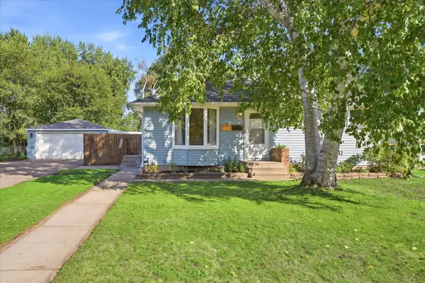 4716 Edgewood Avenue N, Crystal, MN 55428