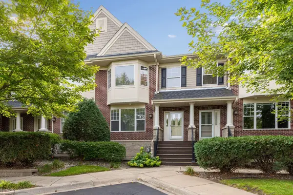 6090 W 16th Street #913, Saint Louis Park, MN 55416