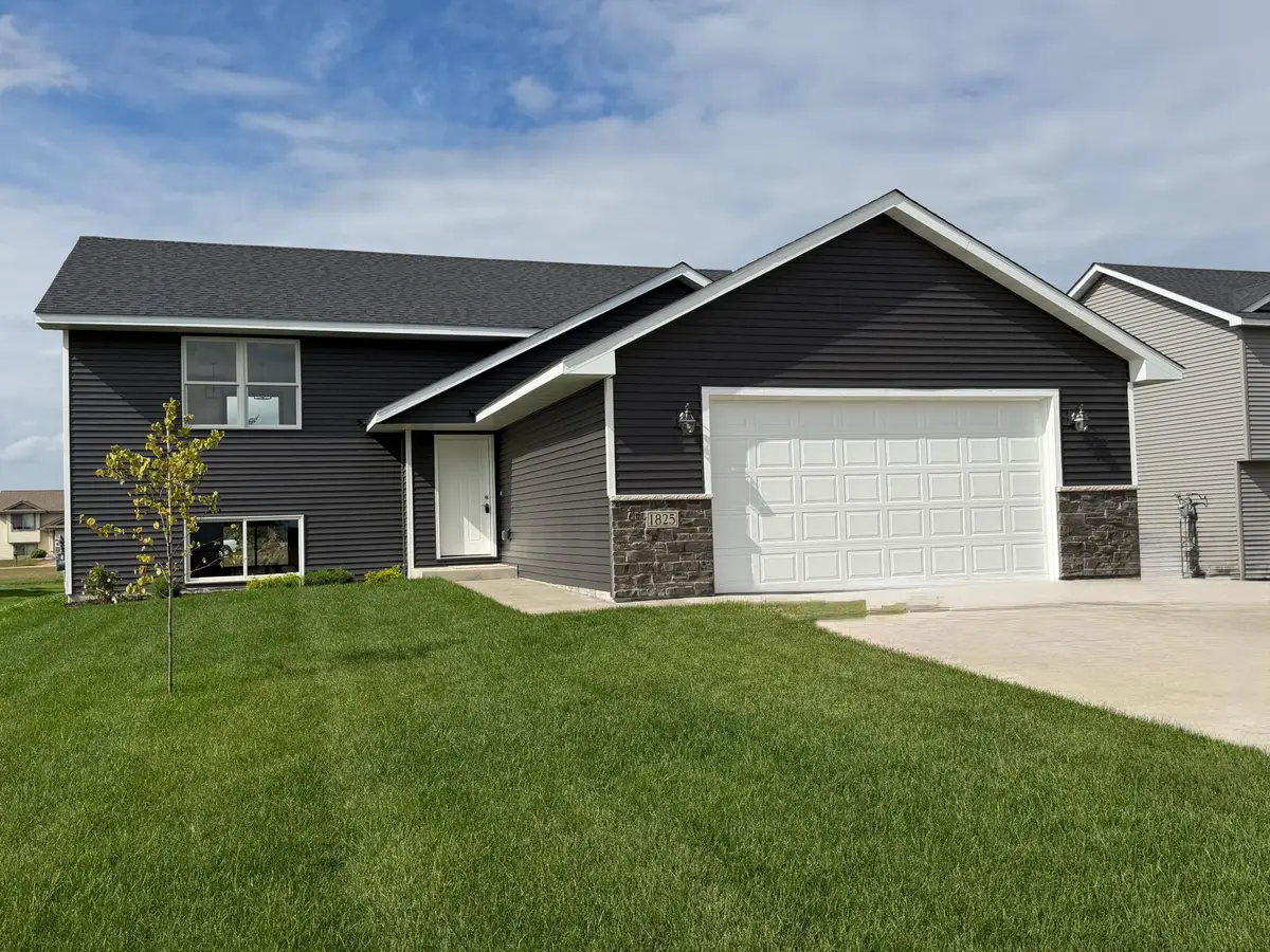 1825 Cypress Trail, New Richmond, WI 54017 - #1