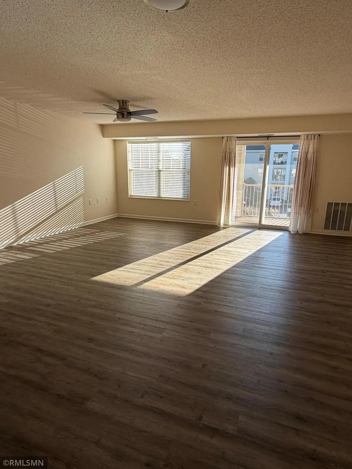 12 6th Street Ne #225, Osseo, MN 55369 - #1