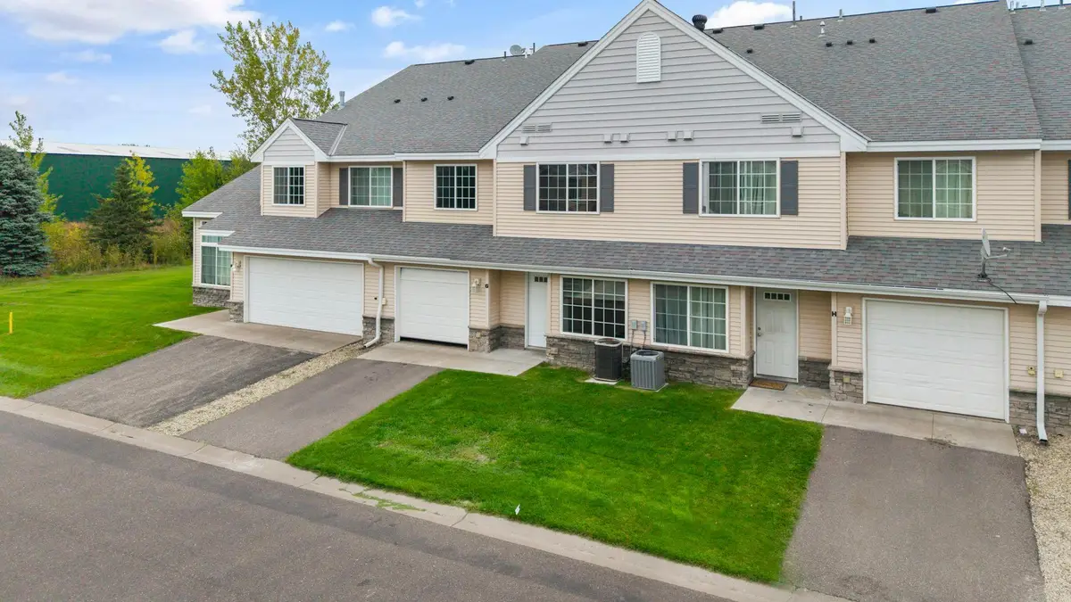315 Roosevelt Street S #G, Cambridge, MN 55008 - #1