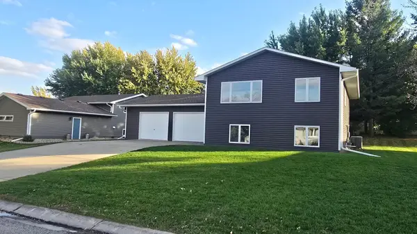 216 2nd Street Ne, Clarks Grove, MN 56016
