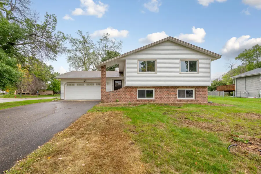 8101 Ewing Avenue N, Brooklyn Park, MN 55443 - #3