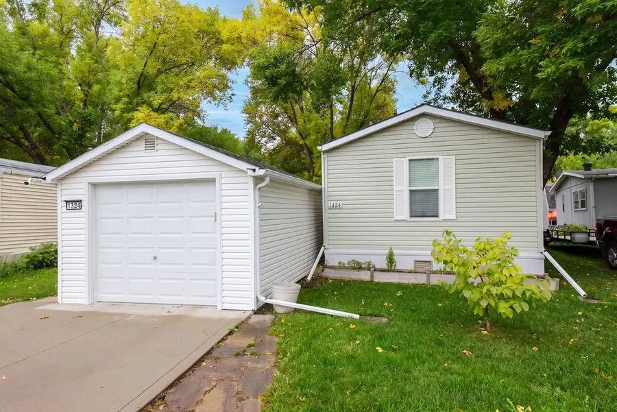 1324 Sandstone Drive, West Fargo, ND 58078 - #3