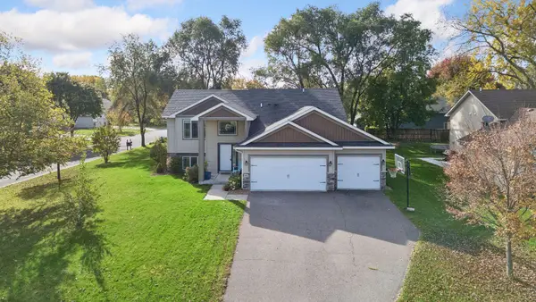 848 102nd Lane Ne, Blaine, MN 55434