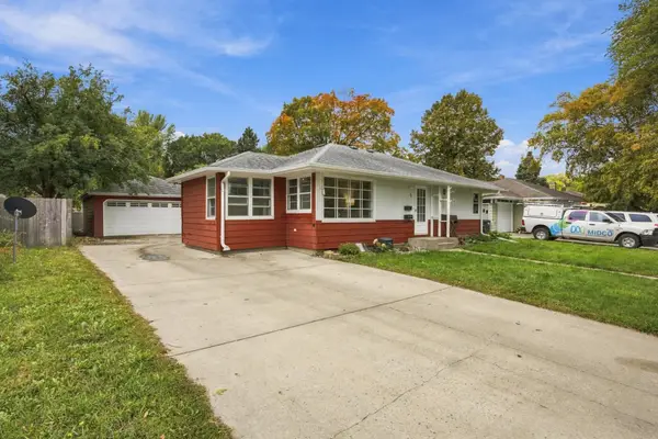 48 17th Avenue N, Fargo, ND 58102