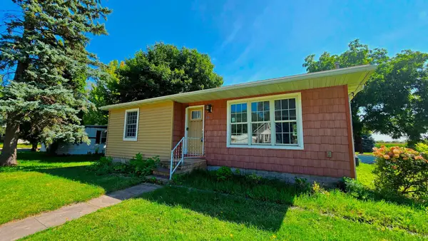 312 4th Street S, Gaylord, MN 55334