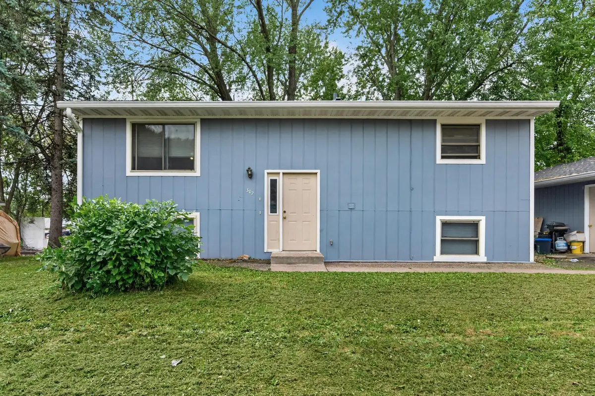 302 W Maple Street, Roberts, WI 54023 - #1