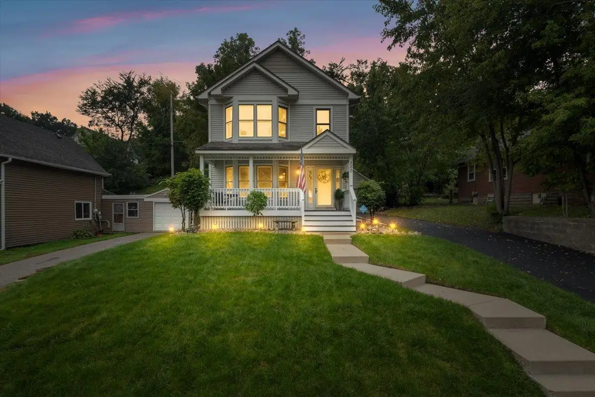 220 Baker Street E, Saint Paul, MN 55107 - #1