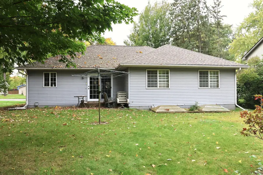 425 2nd Avenue Ne, Milaca, MN 56353 - #2