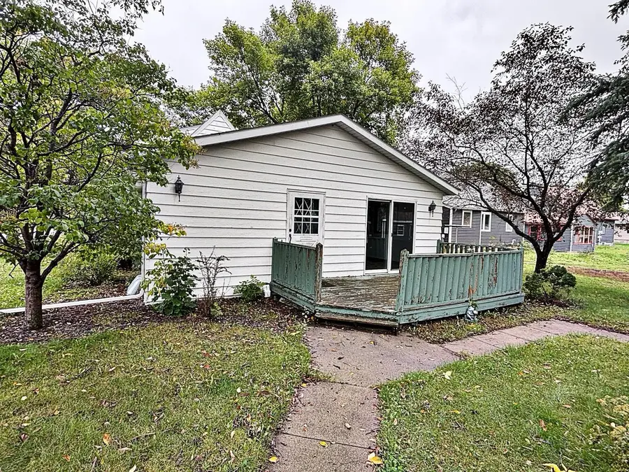 802 12th Street N, Benson, MN 56215 - #2