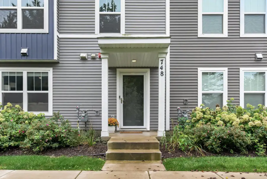 748 Midtown Lane #02, New Brighton, MN 55112 - #2