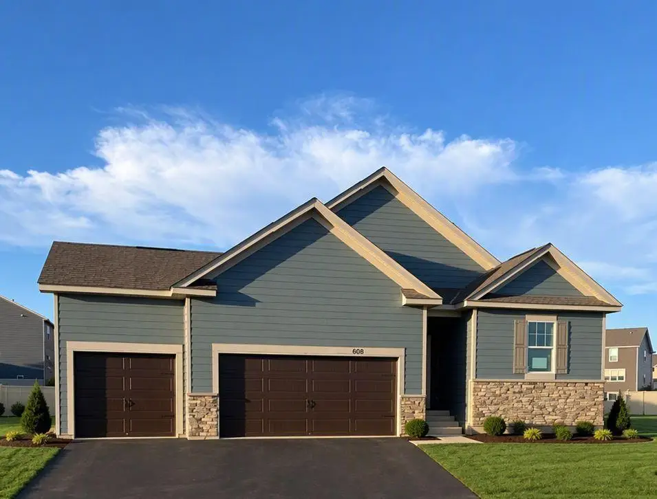 1712 Oak Creek Drive, Chaska, MN 55318 - #1