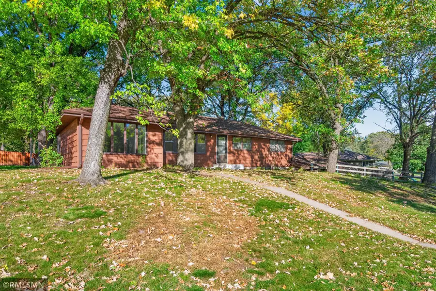 43 Suzanne Avenue, Vadnais Heights, MN 55127 - #2