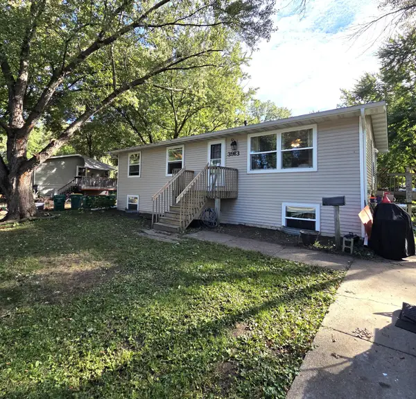 3913 52nd Avenue N, Brooklyn Center, MN 55429