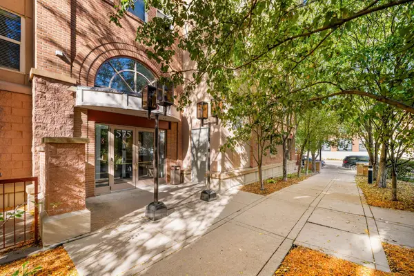 575 N 1st Street #404, Minneapolis, MN 55401