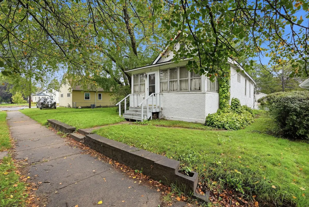 111 14th Avenue S, South Saint Paul, MN 55075 - #1