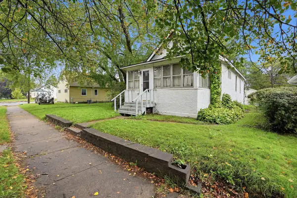 111 14th Avenue S, South Saint Paul, MN 55075