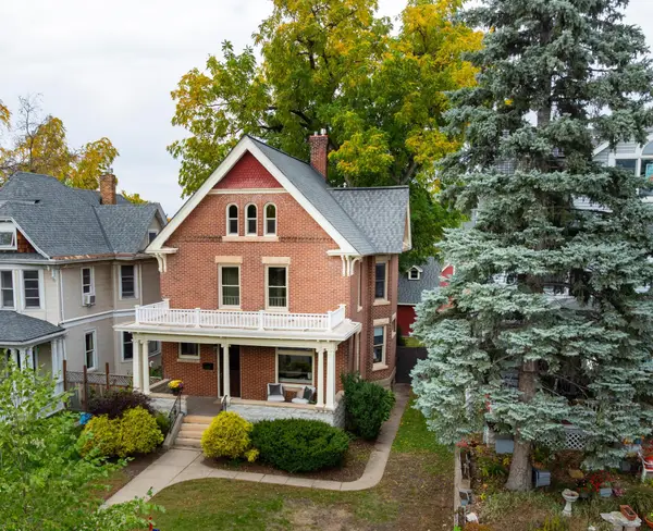 1937 Selby Avenue, Saint Paul, MN 55104
