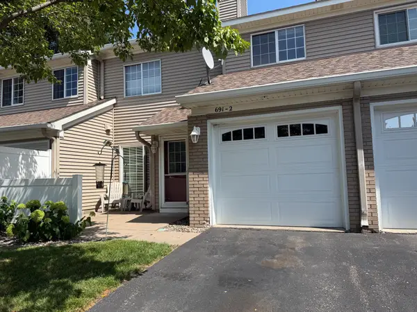 691 85th Lane Nw #2, Coon Rapids, MN 55433