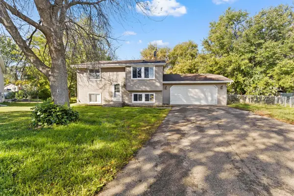 7515 Brunswick Avenue N, Brooklyn Park, MN 55443