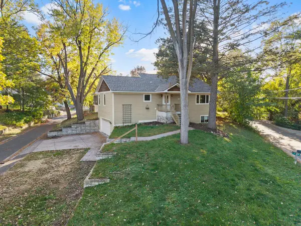 1158 Summit Avenue, Saint Paul, MN 55115