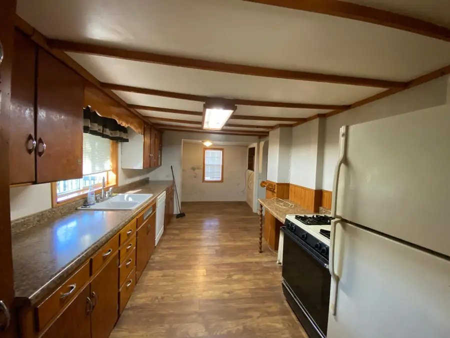 918 S Newton Avenue, Albert Lea, MN 56007 - #3