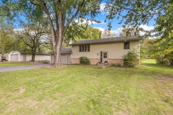17611 Orchid Street Nw, Andover, MN 55304