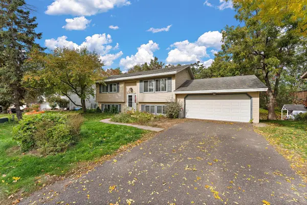 475 Springhill Road, Vadnais Heights, MN 55127