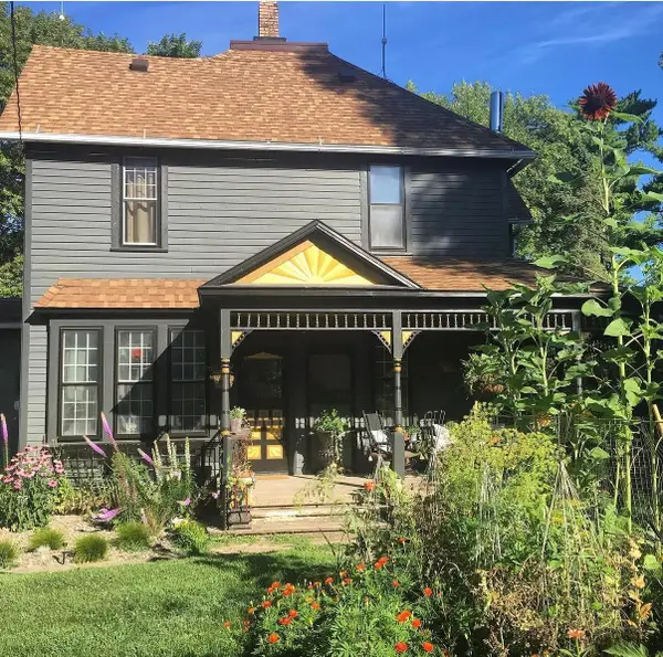 410 1st Avenue Se, Glenville, MN 56036