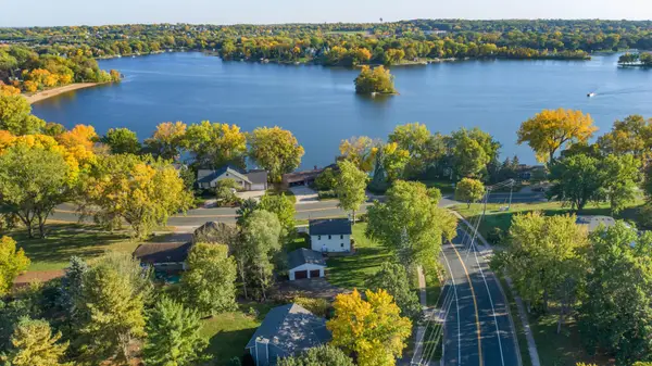 800 Crystal Lake Road E, Burnsville, MN 55306