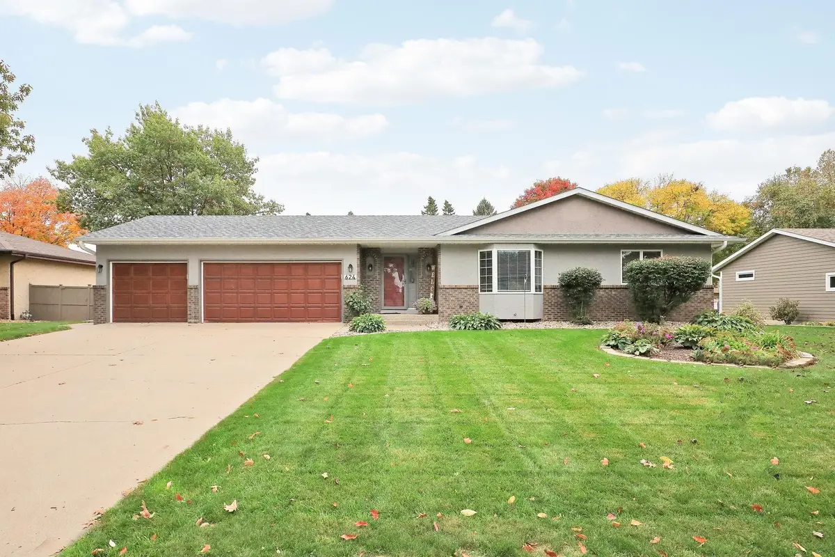 624 Hennes Avenue, Shakopee, MN 55379 - #1