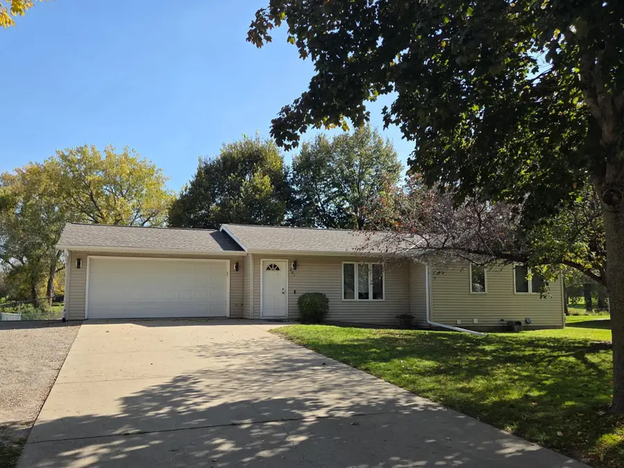 801 19th Street Se, Willmar, MN 56201 - #2
