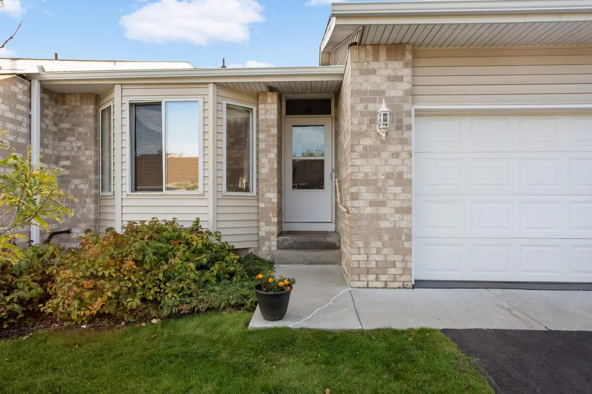 12818 Glen Court, Apple Valley, MN 55124 - #1