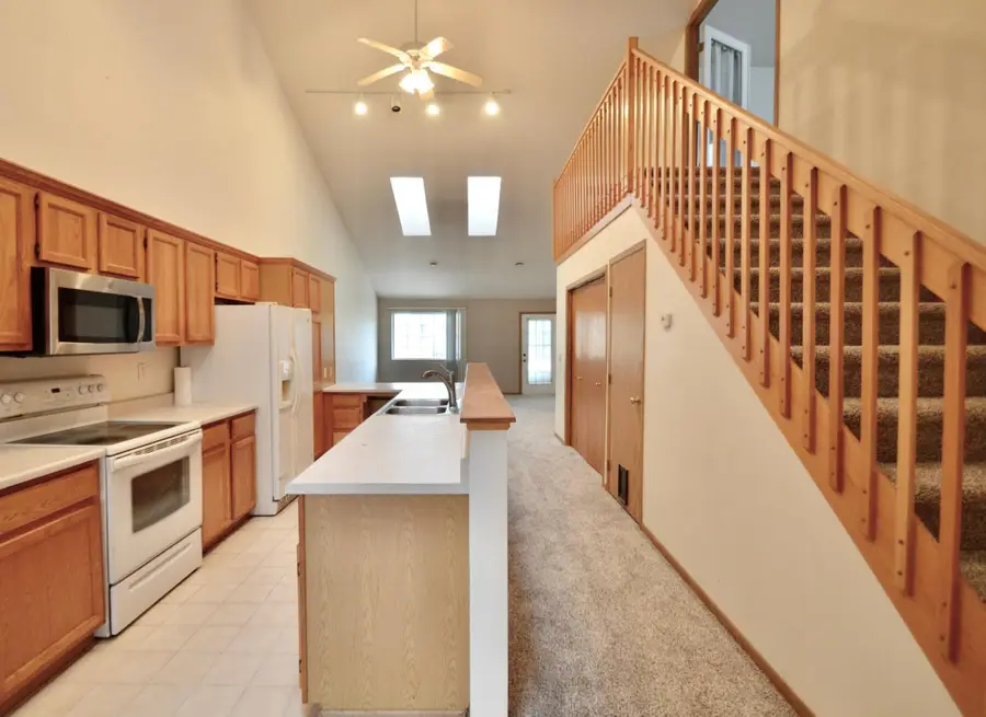 819 W 12 1/2 Avenue W, West Fargo, ND 58078 - #2
