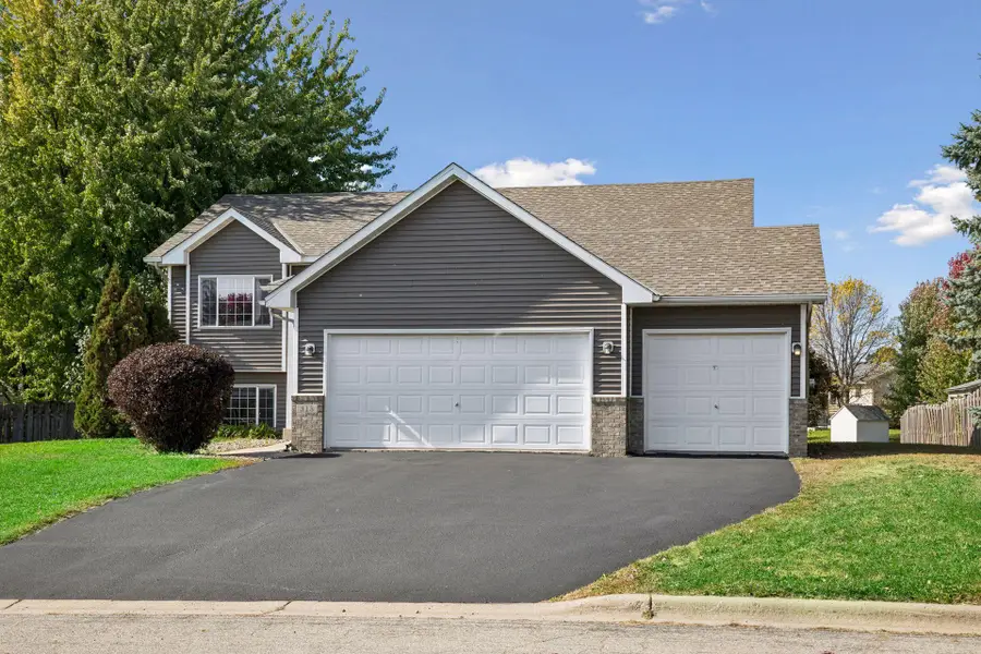 315 9th Avenue Ne, Lonsdale, MN 55046 - #3