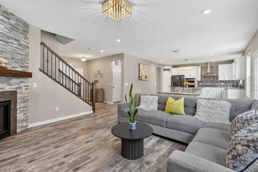 524 Aidan Cove, Eagan, MN 55123 - #2