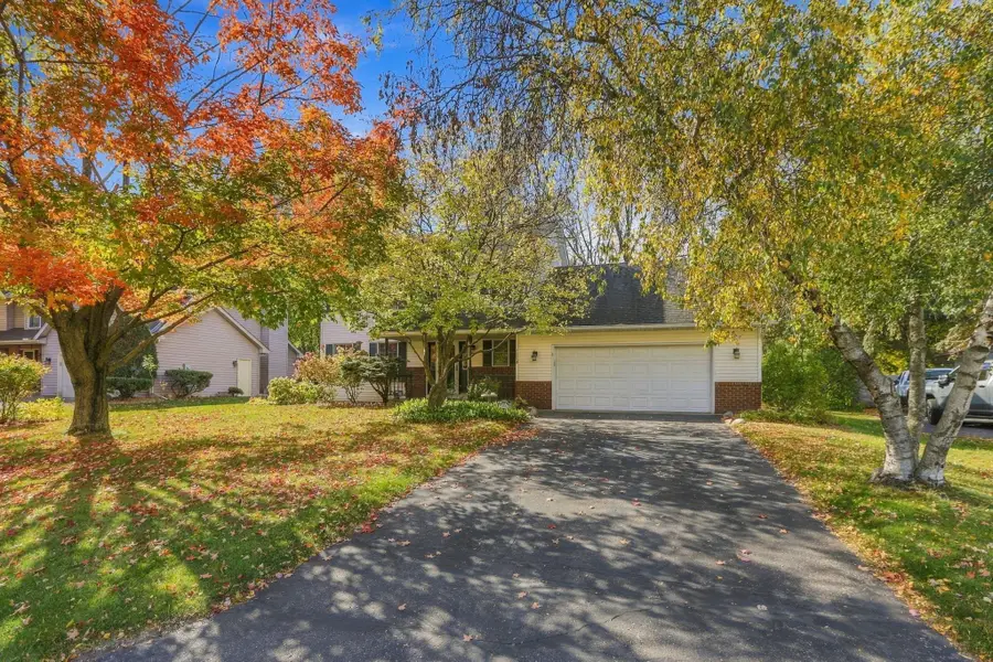 2354 Heights Avenue E, Maplewood, MN 55119 - #2