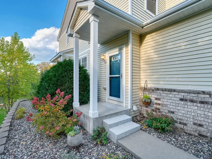 4587 Blaylock Circle #4001, Inver Grove Heights, MN 55076 - #3
