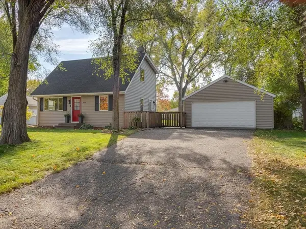 648 109th Avenue Nw, Coon Rapids, MN 55448